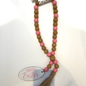 NWT Easter wood bead garland